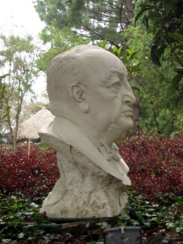 Busto que Miguel Angel Asturias