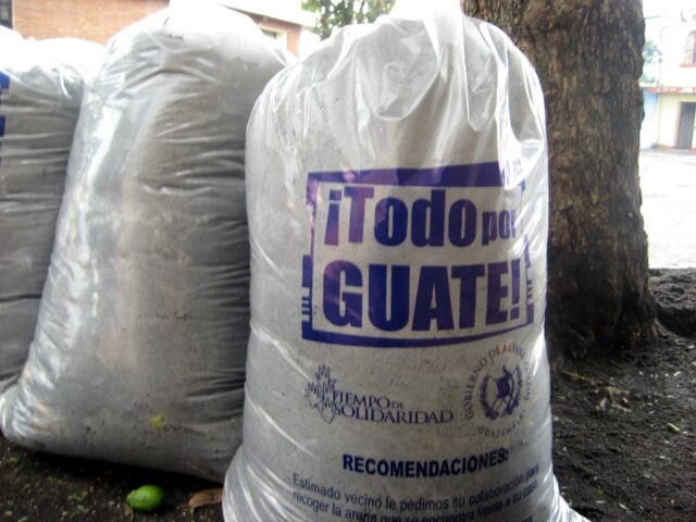 bolsas del gobierno para la arena