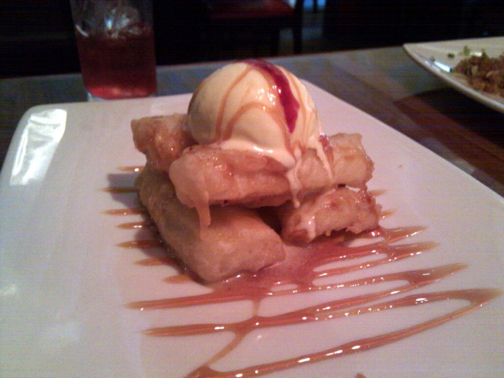 Platano frito con helado
