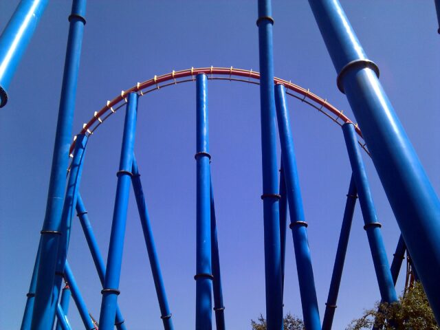 Tubos de montaña rusa