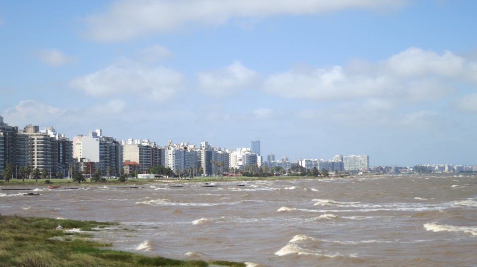 Montevideo visto desde Punta Carretas