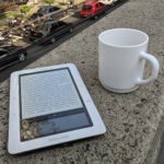 Cafe y lectura por la tarde