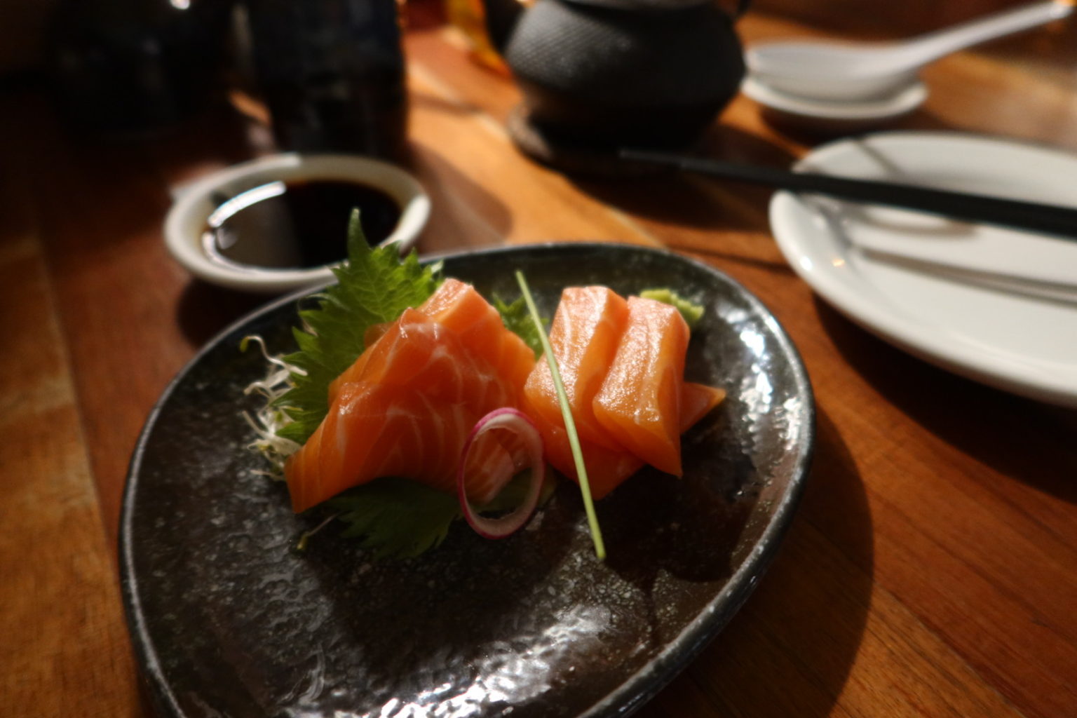 Sashimi de salmón 🤤🤤🤤 Izakaya Kura