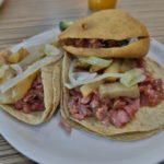 Gordita de chicharrón y tacos campechanos @ Los Kuinitos